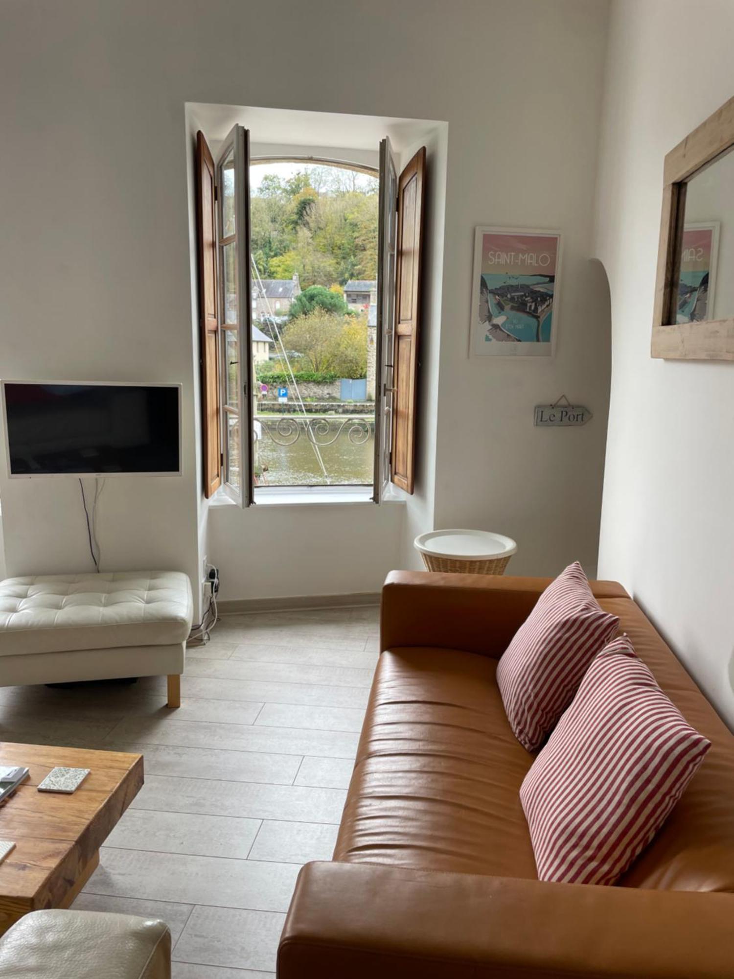 דינאן Appartement Au Port מראה חיצוני תמונה