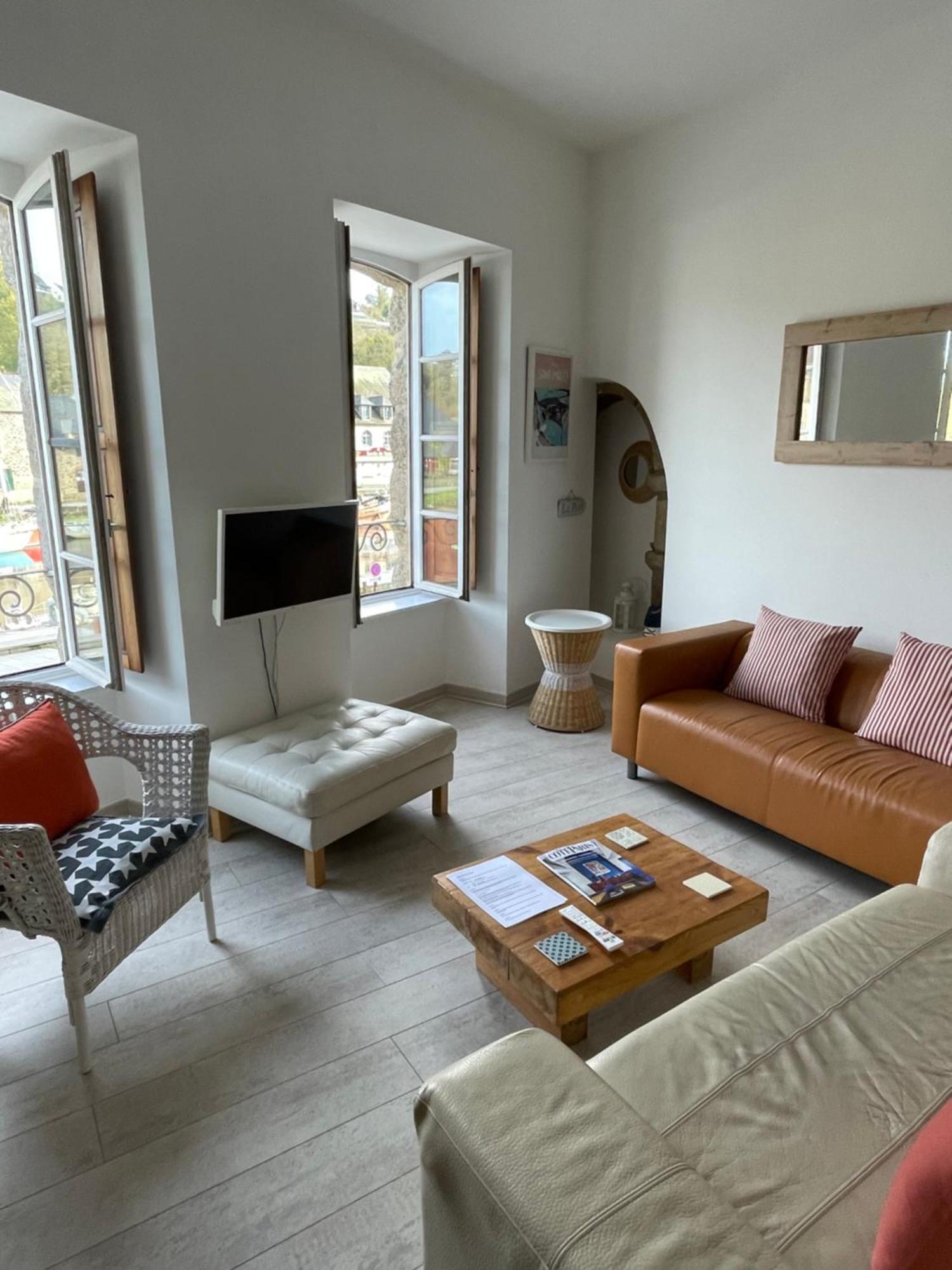 דינאן Appartement Au Port מראה חיצוני תמונה