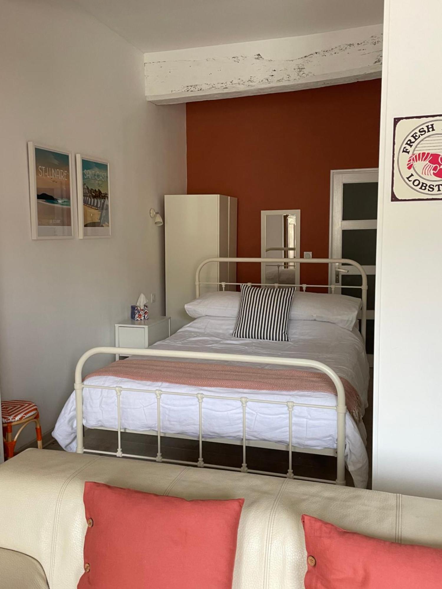 דינאן Appartement Au Port מראה חיצוני תמונה