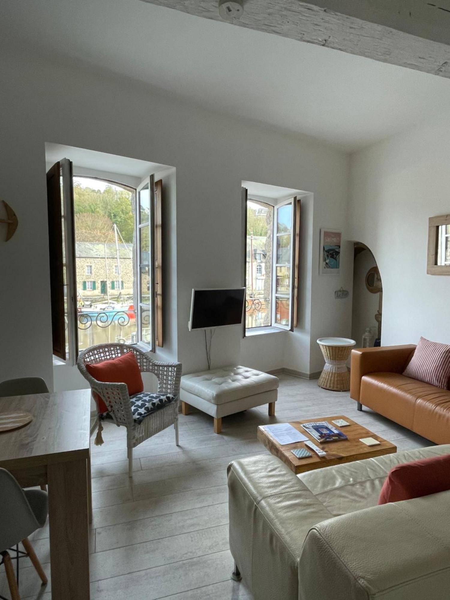 דינאן Appartement Au Port מראה חיצוני תמונה
